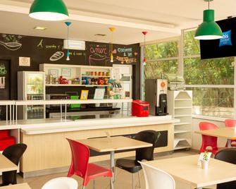 Ibis Budget Piracicaba - Piracicaba - Bar