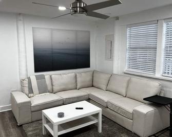 Maria's Farm House - Homestead - Living room