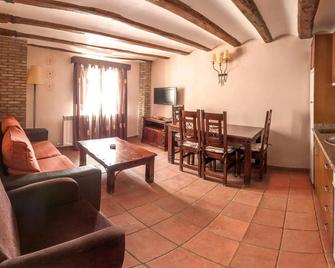 Apartamentos los Aljezares - Albarracín - Living room