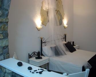 Kafouros Hotel - Kamari - Chambre