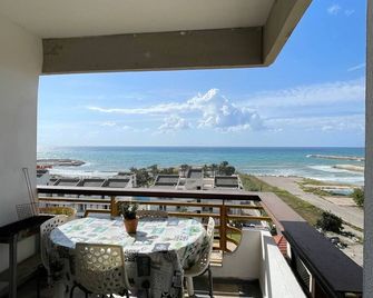 Chalet in Solemar,renovated,parking,Wifi elec, 24 - 7 - Jounieh - Balcon