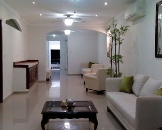 Hotel CEO Group - Campeche - Obývací pokoj