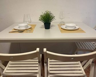 Apartment excellent location in the center of the city - Huelva - Dining room