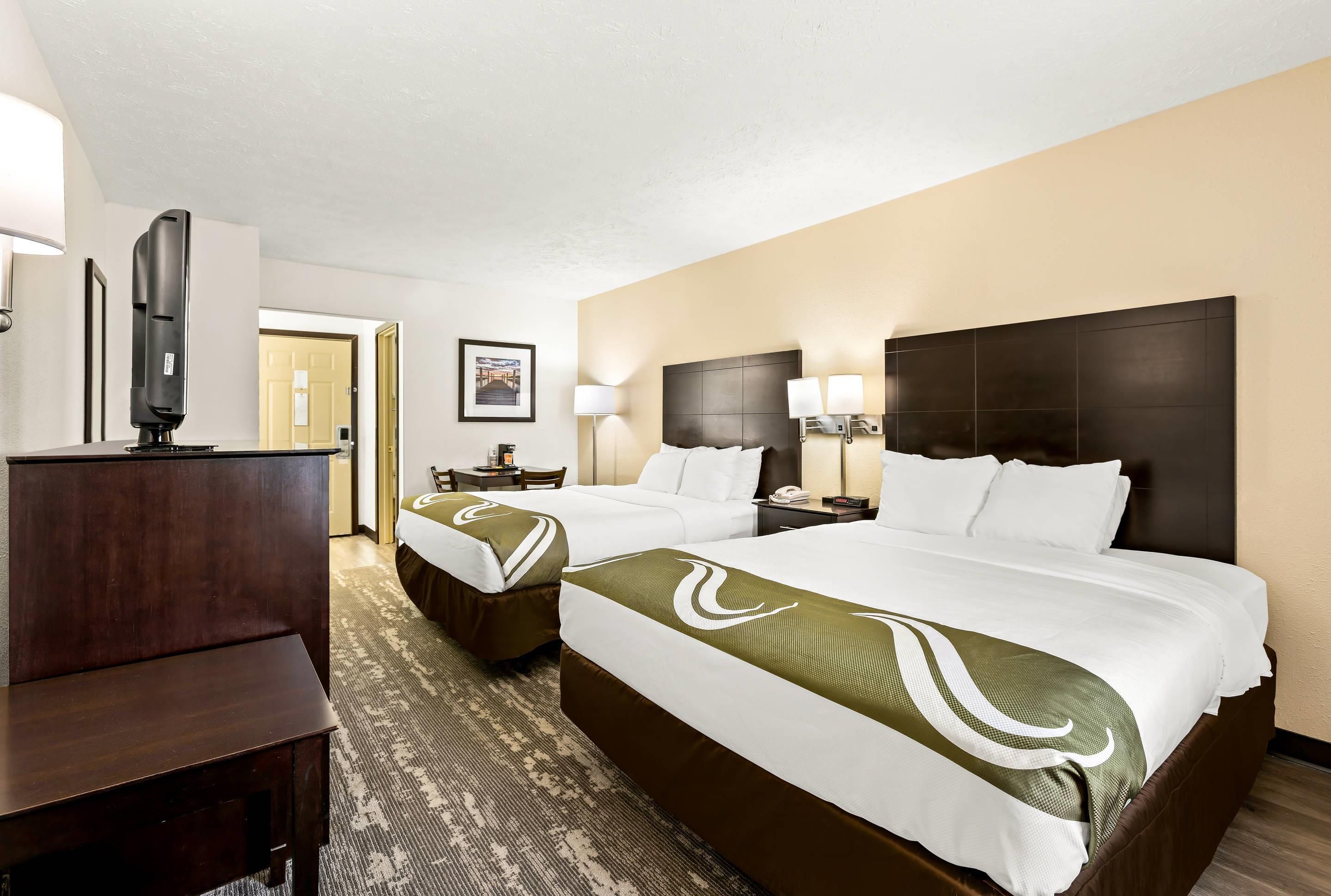 Quality Inn Traverse City - Traverse City - Schlafzimmer