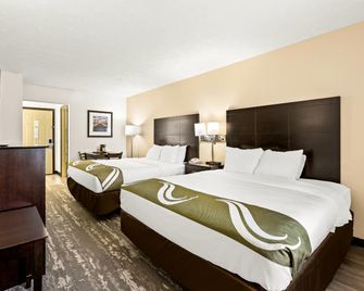 Quality Inn Traverse City - Traverse City - Schlafzimmer