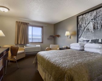 Super 8 by Wyndham Sioux Falls/41st Street - סו פולס - חדר שינה