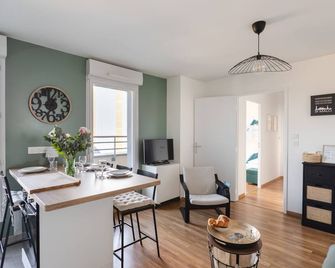 Golden Horizon - proche Intra-Muros - Saint-Malo - Dining room