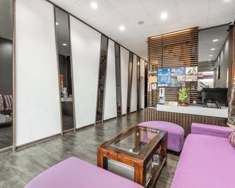Rich House B&B - Kenting - Lobby