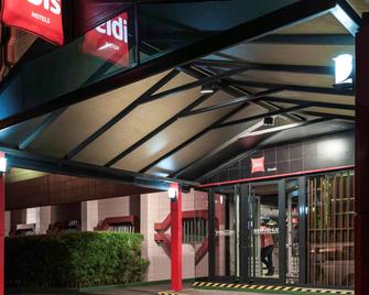 Ibis Douala - Douala - Building