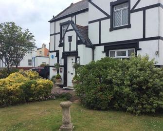 The Old Coach House - Blackpool - Outdoors view