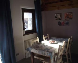 Maison Pépé et Mémé - Torgnon - Sala pranzo