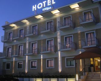 Hotel Europa - Arzano - Bâtiment