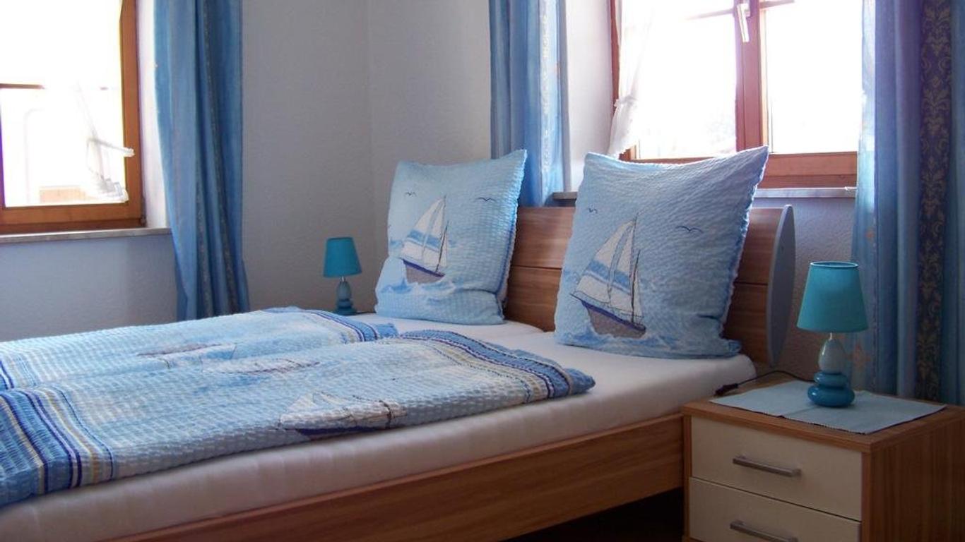 Dreimäderlhaus Rieden