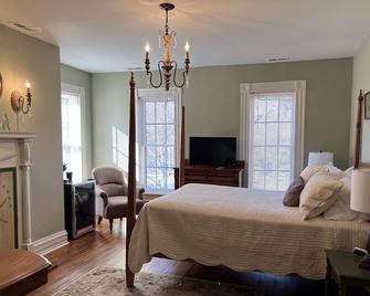 The Buxton Inn - Granville - Bedroom