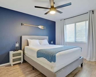 Plano House close to Mckinney and Oak Point Park - Plano - Bedroom