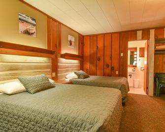 Sunset Oceanfront Lodging - Bandon - Bedroom