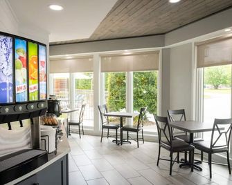 توين ماونتن إن آند سويتس - بيغيون فورغ - مطعم