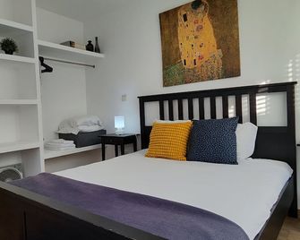 OPorto Cheers Gaia - Next to Train Station and Free Street Parking - 3rd Floor - Vila Nova de Gaia - Schlafzimmer