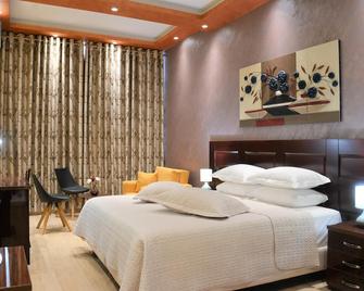 Comfort Hotel - Fier - Camera da letto