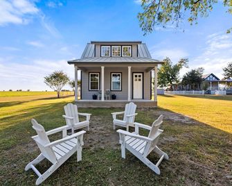 Salome's Chateau - Taylor - Patio