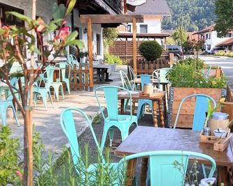 Berghupferl-Alm - Flintsbach - Patio