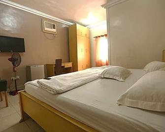 Semper Diamond Lodge - Lagos - Chambre