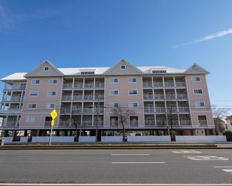 Americana Condos 10th street - Ocean City - Building