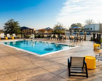 Hampton Inn & Suites by Hilton Columbia Killian Road - Columbia - Pool