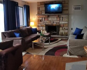 Cabin,lakefront,swim,enjoy&relax,7kayaks,sup,paddlboat,firepit,pa - Tobyhanna - Salon