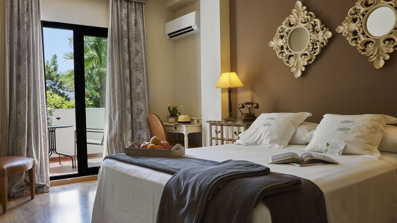 B bou Hotel La Viñuela & Spa