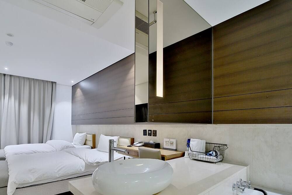 Golden Hotel Incheon