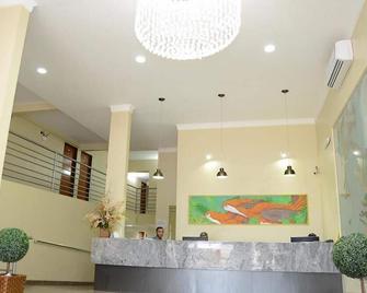 Requinte Hotel - Altamira - Recepción