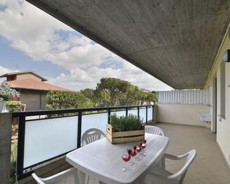 Residence Pineta Verde - Milano Marittima - Balcón
