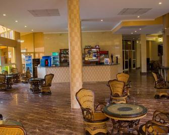 Landmark Mbezi Beach Resort - דר א-סאלאם - לובי