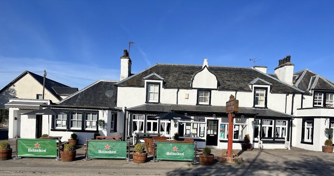 Novar Arms Hotel - Dingwall - Building