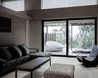 汀渚巴薩拉邸日式旅館 - 志摩市 - 客廳