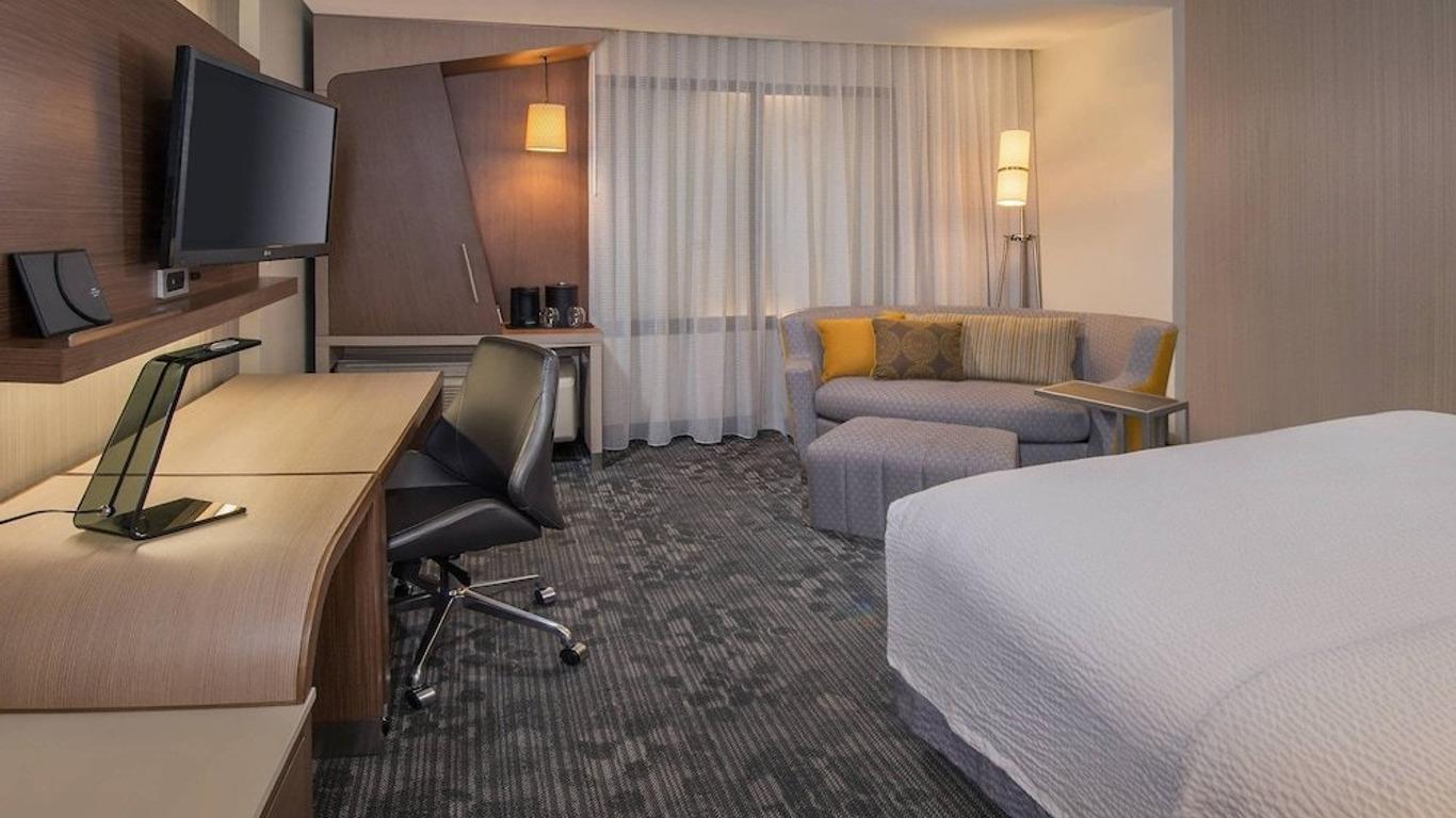 Courtyard by Marriott Concord