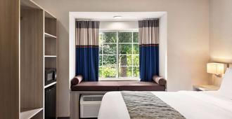 Microtel Inn & Suites by Wyndham Florence/Cincinnati Airport - Florence - Quarto