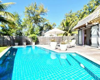 Peters Beach House With Pool, Waterfront, Poste Lafayette Mauritius - Poste Lafayette - Pool