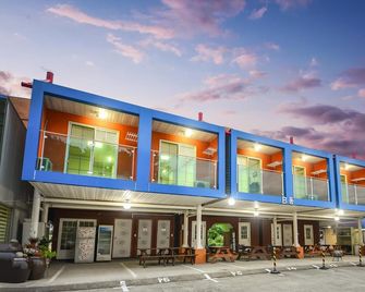 Samcheok Healingcamp Pension - Samcheok - Edificio