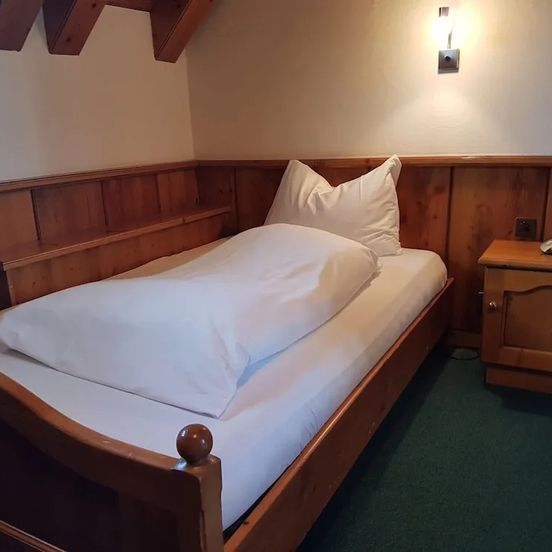 Hotel Zum Kreuz image 1