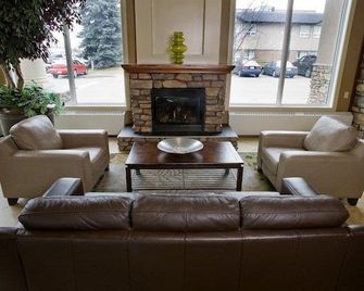 Heritage Inn & Suites - Brooks - Brooks - Lobby