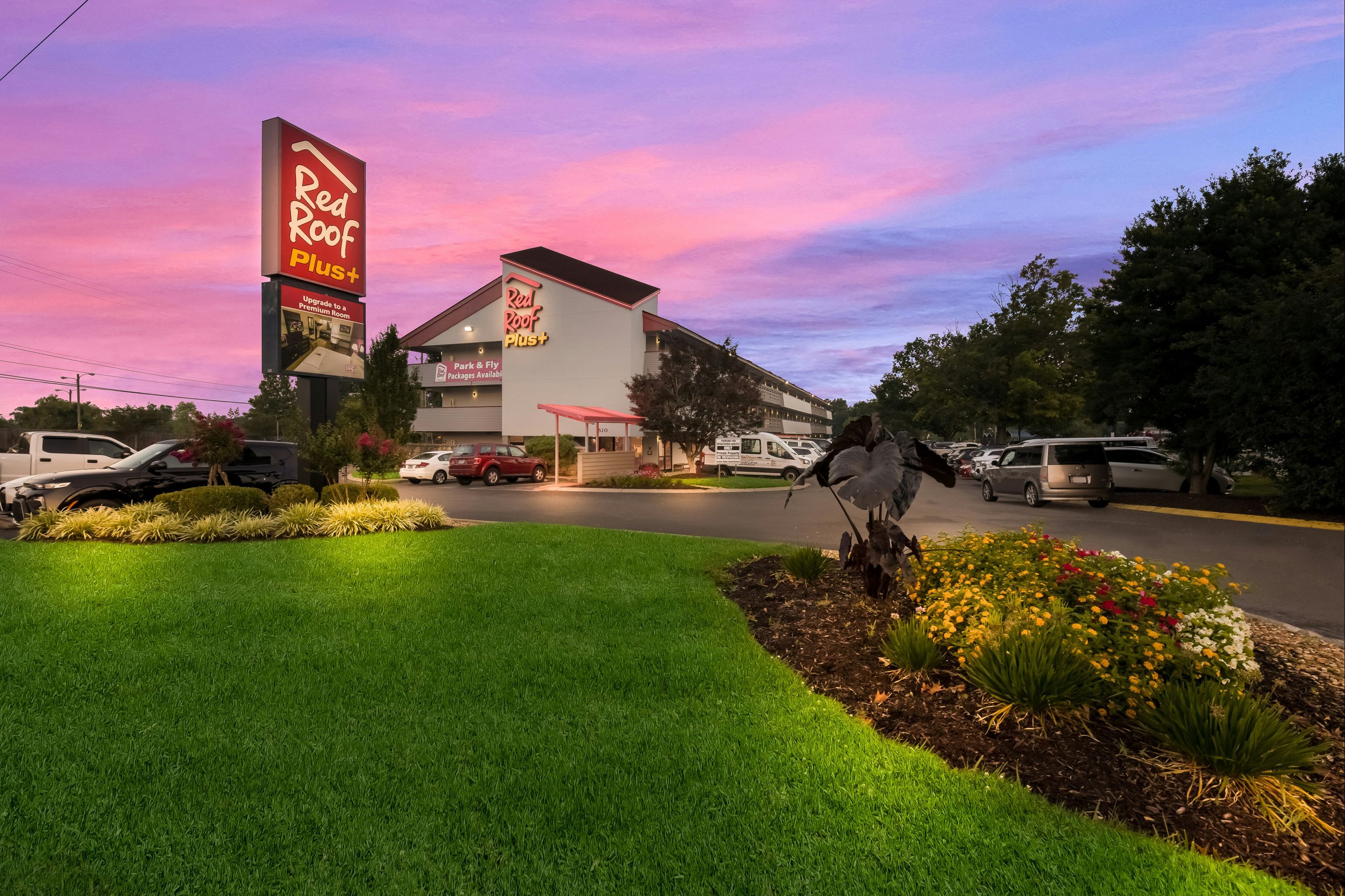 Red Roof PLUS+ Nashville Airport - Nashville - Edificio