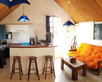 Amplia Casa A 40 Metros De La Playa - Aguas Dulces - Keuken