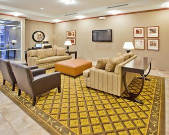 Candlewood Suites Apex Raleigh Area By IHG - Apex - Лоббі
