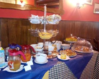 Agriturismo Al Poggetto - Santa Cristina Gela - Buffet