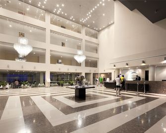 Capital Coast Resort And Spa - Pafos - Resepsjon