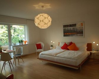 Accommodation in the center, top location for up to 4 people - Hannover - Soveværelse