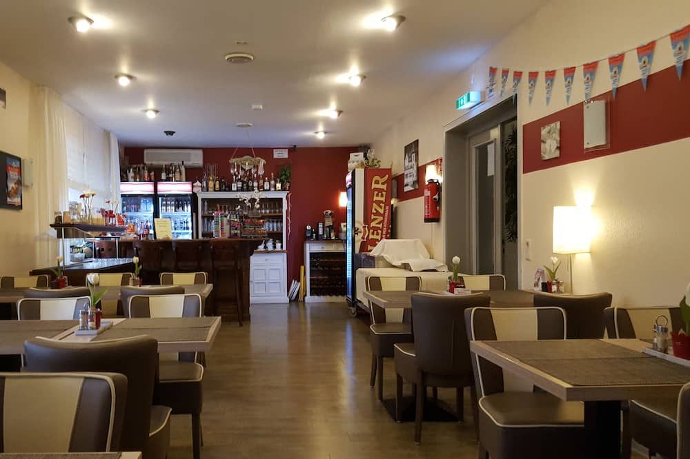 Hotel Bergschlößchen - בופארד - מסעדה