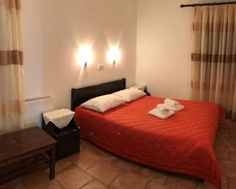 Petradi - Livadi - Bedroom